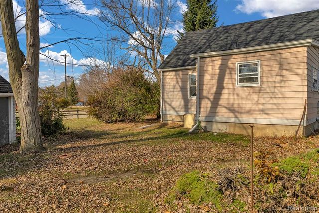 42859 Palmer Road, Canton, MI 48188