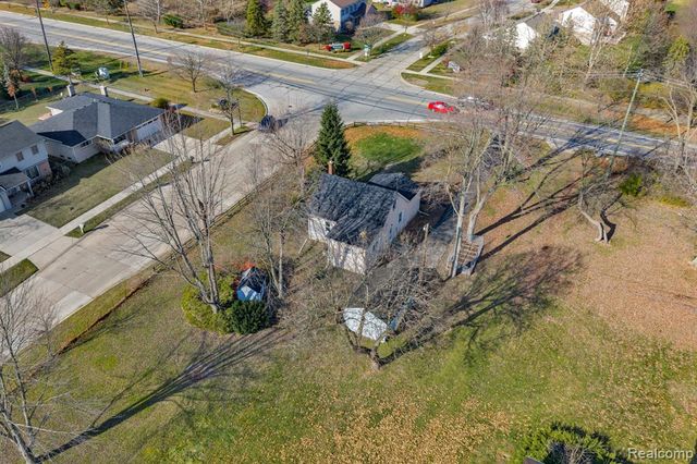 42859 Palmer Road, Canton, MI 48188