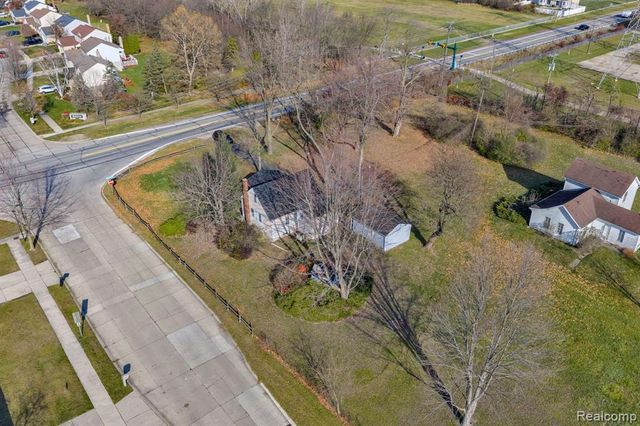 42859 Palmer Road, Canton, MI 48188