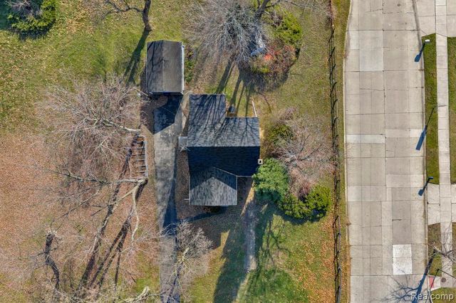 42859 Palmer Road, Canton, MI 48188