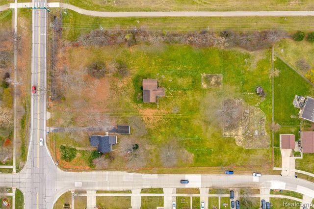 42859 Palmer Road, Canton, MI 48188