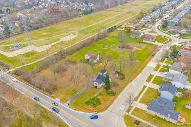 42859 Palmer Road, Canton, MI 48188