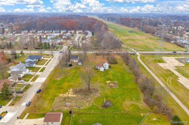 42859 Palmer Road, Canton, MI 48188