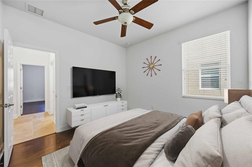 Image 33 of property listing at 5711 ARBOR WOOD COURT, Bradenton, FL 34203