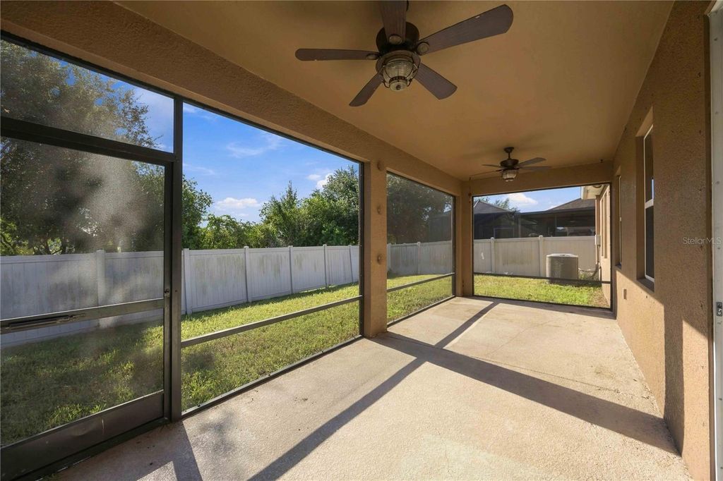 Image 43 of property listing at 5711 ARBOR WOOD COURT, Bradenton, FL 34203