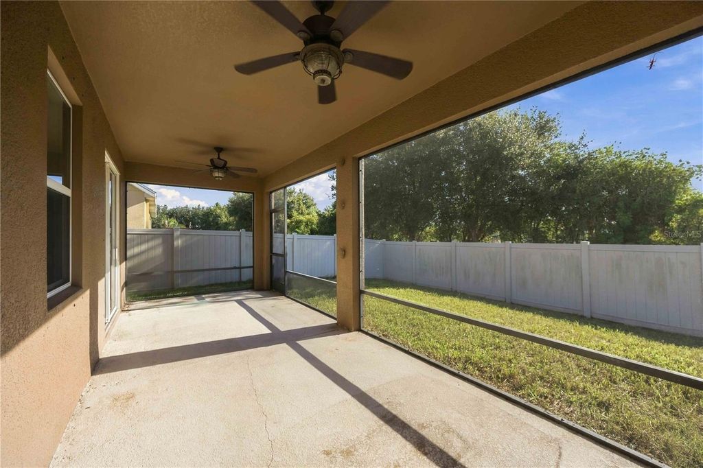 Image 44 of property listing at 5711 ARBOR WOOD COURT, Bradenton, FL 34203