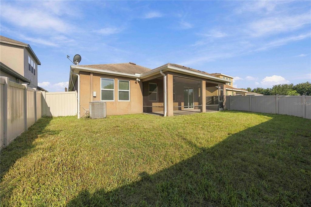 Image 49 of property listing at 5711 ARBOR WOOD COURT, Bradenton, FL 34203