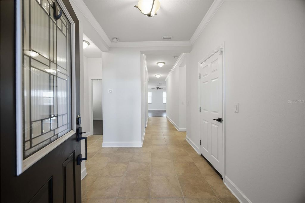 Image 9 of property listing at 5711 ARBOR WOOD COURT, Bradenton, FL 34203