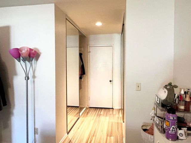 8332 Regents Rd 1F, San Diego, CA 92122