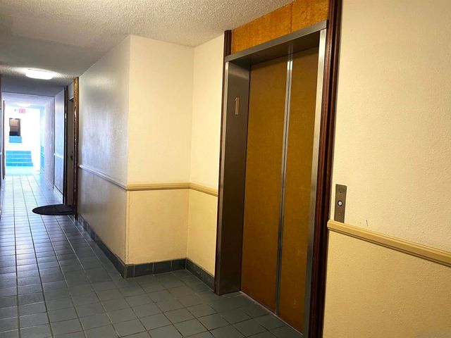 8332 Regents Rd 1F, San Diego, CA 92122