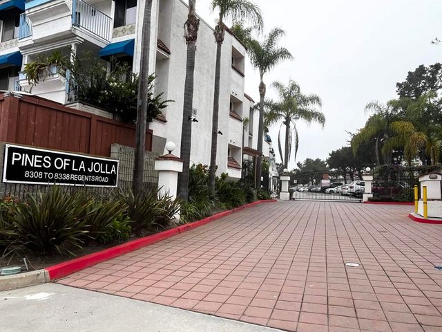 8332 Regents Rd 1F, San Diego, CA 92122