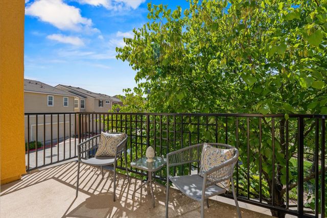 10938 Tower Park Dr, Rancho Cordova, CA 95670