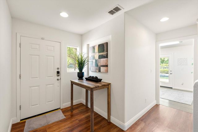 10938 Tower Park Dr, Rancho Cordova, CA 95670