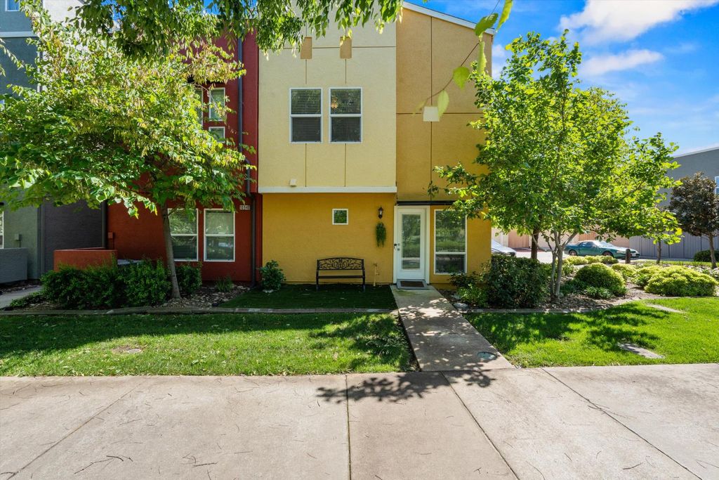 10938 Tower Park Dr, Rancho Cordova, CA 95670