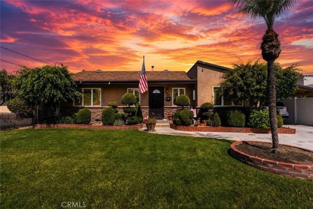 10325 Brookshire, Downey, CA 90241