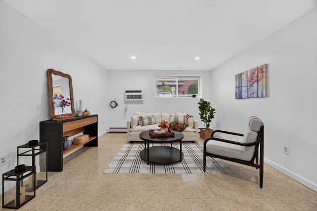 800 Governors Dr 6, Winthrop, MA 02152