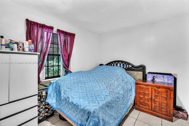 460 NE 132nd St, North Miami, FL 33161
