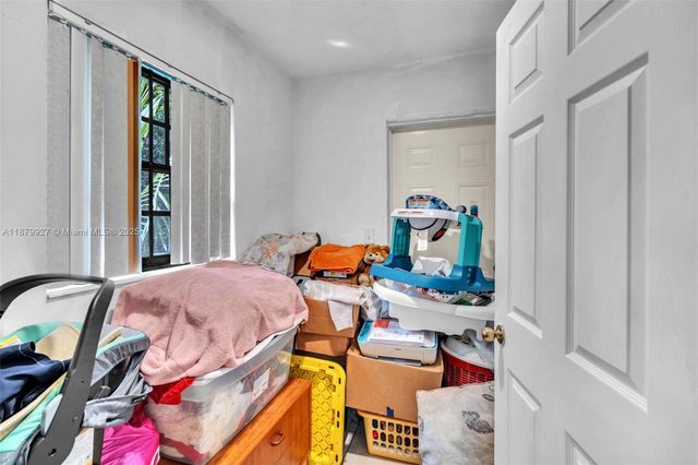 460 NE 132nd St, North Miami, FL 33161