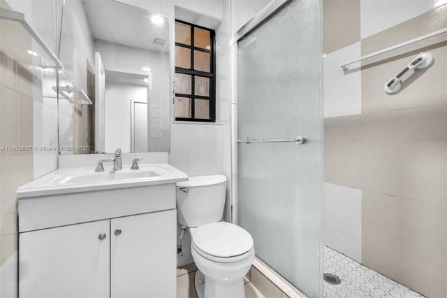 460 NE 132nd St, North Miami, FL 33161