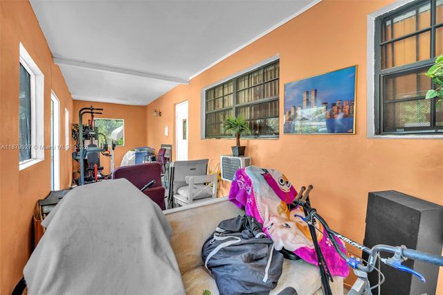 460 NE 132nd St, North Miami, FL 33161