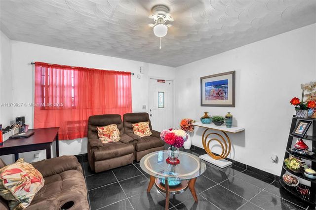 460 NE 132nd St, North Miami, FL 33161