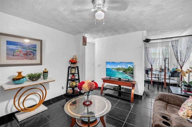 460 NE 132nd St, North Miami, FL 33161