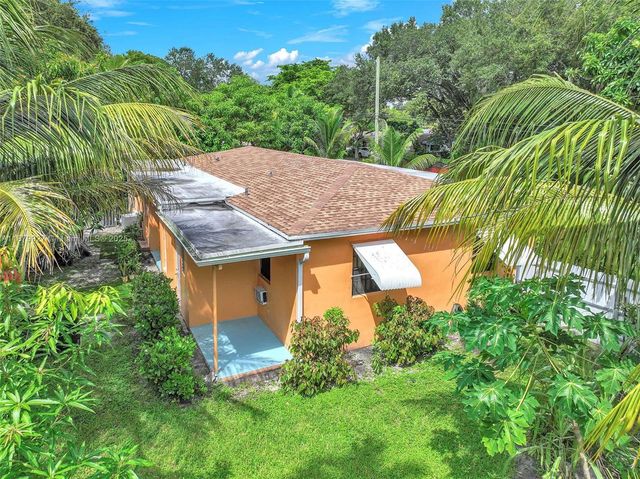 460 NE 132nd St, North Miami, FL 33161
