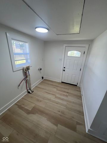 2202 Barrett Avenue, Indianapolis, IN 46221