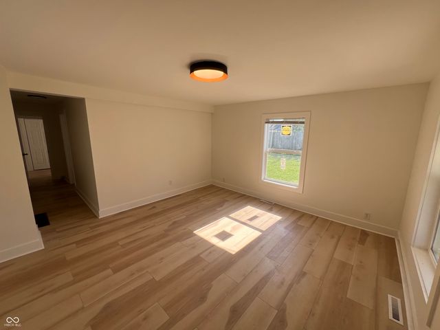 2202 Barrett Avenue, Indianapolis, IN 46221