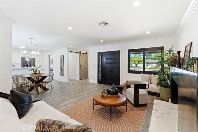 17126 San Fernando Mission, Granada Hills (los Angeles), CA 91344