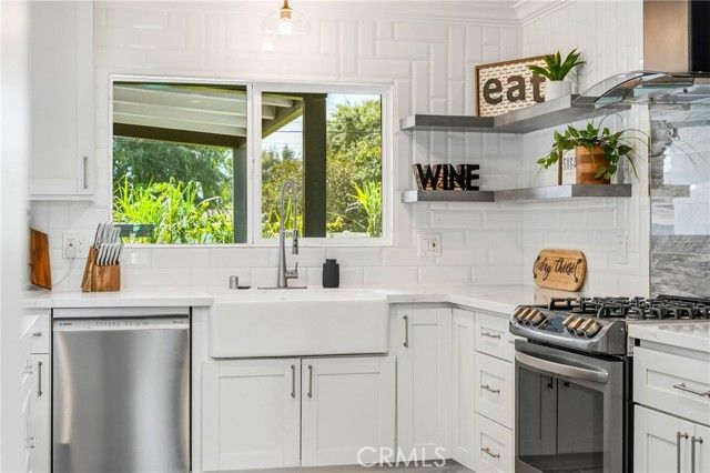 17126 San Fernando Mission, Granada Hills (los Angeles), CA 91344