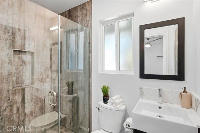 17126 San Fernando Mission, Granada Hills (los Angeles), CA 91344