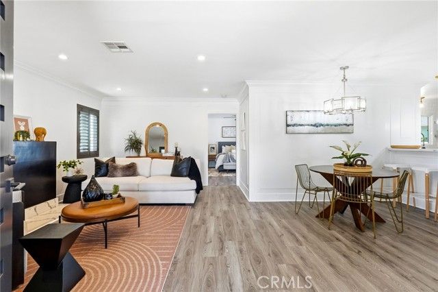 17126 San Fernando Mission, Granada Hills (los Angeles), CA 91344