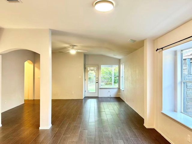 615 Settlement ST, Cedar Park, TX 78613