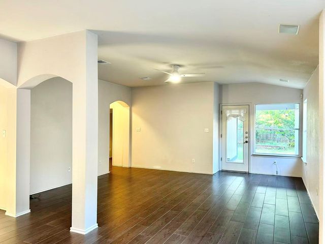 615 Settlement ST, Cedar Park, TX 78613