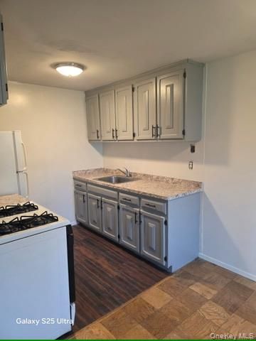 1233 Melville Rd 24, Farmingdale, NY 11735