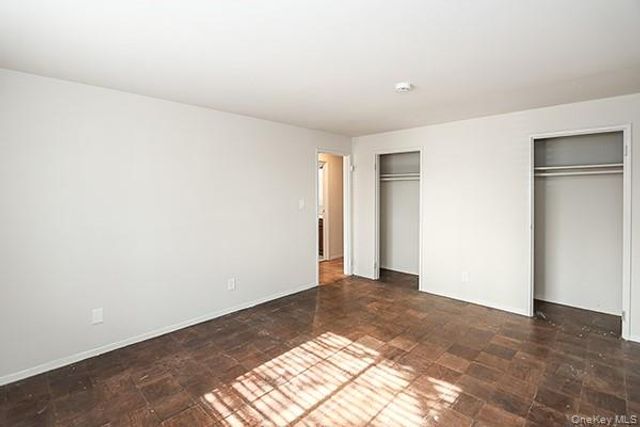 1233 Melville Rd 24, Farmingdale, NY 11735