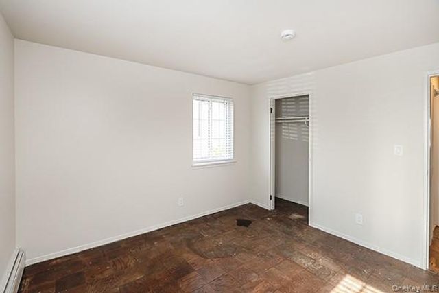 1233 Melville Rd 24, Farmingdale, NY 11735