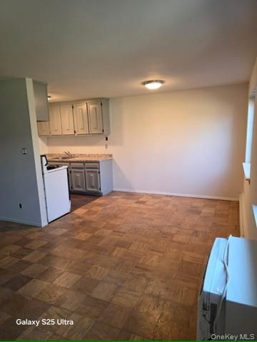 1233 Melville Rd 24, Farmingdale, NY 11735