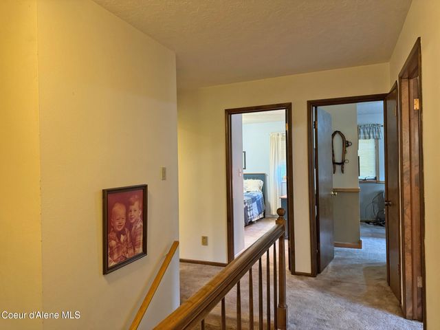 290 Syringa Heights RD, Sandpoint, ID 83864