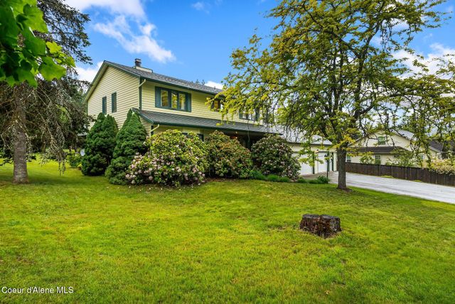 290 Syringa Heights RD, Sandpoint, ID 83864