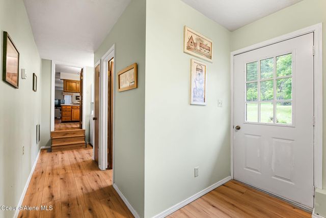 290 Syringa Heights RD, Sandpoint, ID 83864