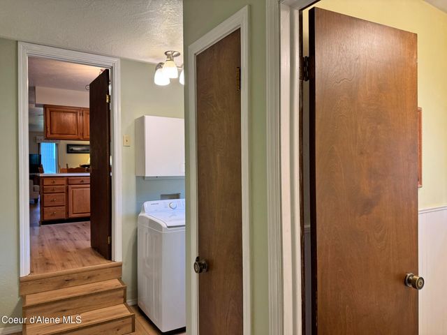 290 Syringa Heights RD, Sandpoint, ID 83864
