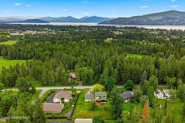 290 Syringa Heights RD, Sandpoint, ID 83864
