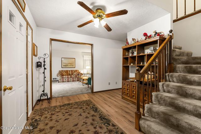 290 Syringa Heights RD, Sandpoint, ID 83864