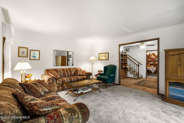 290 Syringa Heights RD, Sandpoint, ID 83864