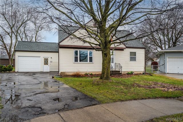 48 Coshway Place, Tonawanda, NY 14150