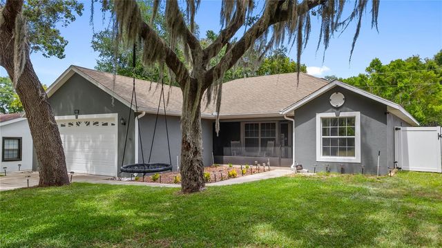 406 S PALM AVENUE, Howey In The Hills, FL 34737
