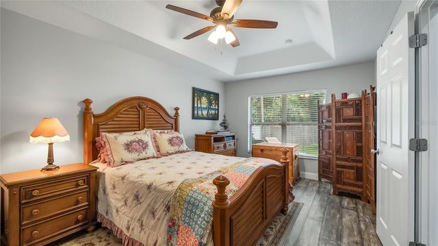 406 S PALM AVENUE, Howey In The Hills, FL 34737
