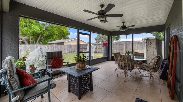 406 S PALM AVENUE, Howey In The Hills, FL 34737
